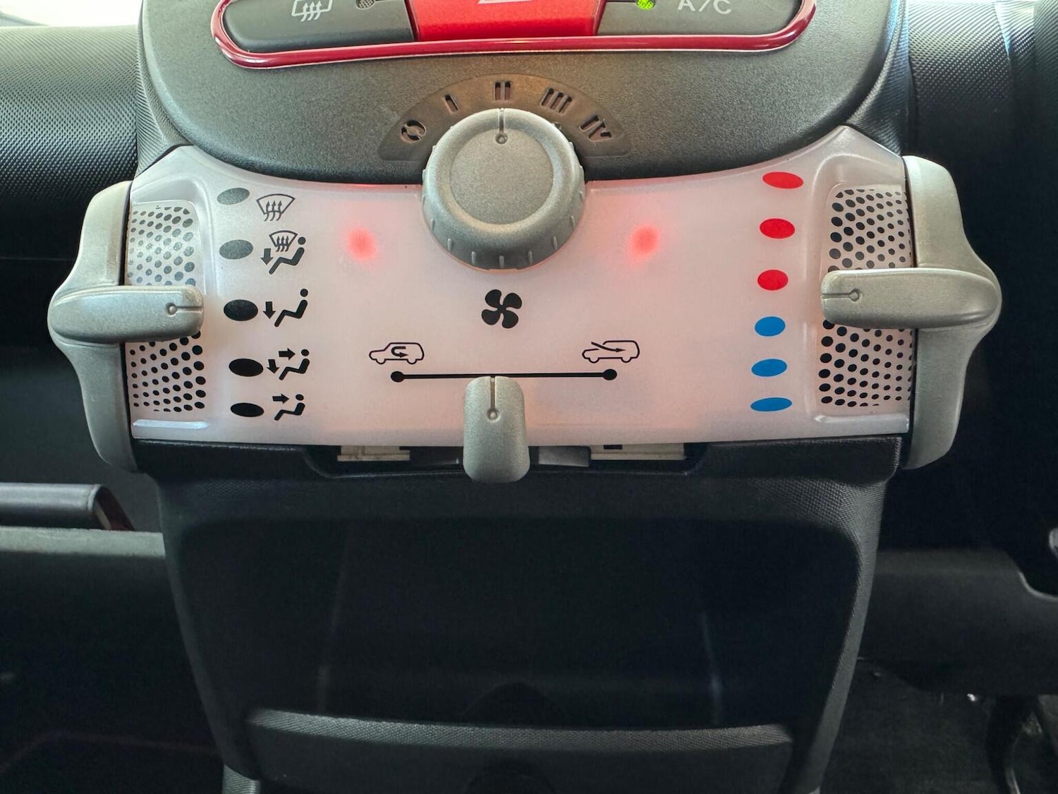 Used Citroen C1 2013 for sale - 76511010: Photo 25