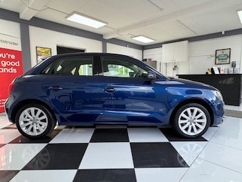Used Audi A1 2012 for sale - 75731307: Photo
