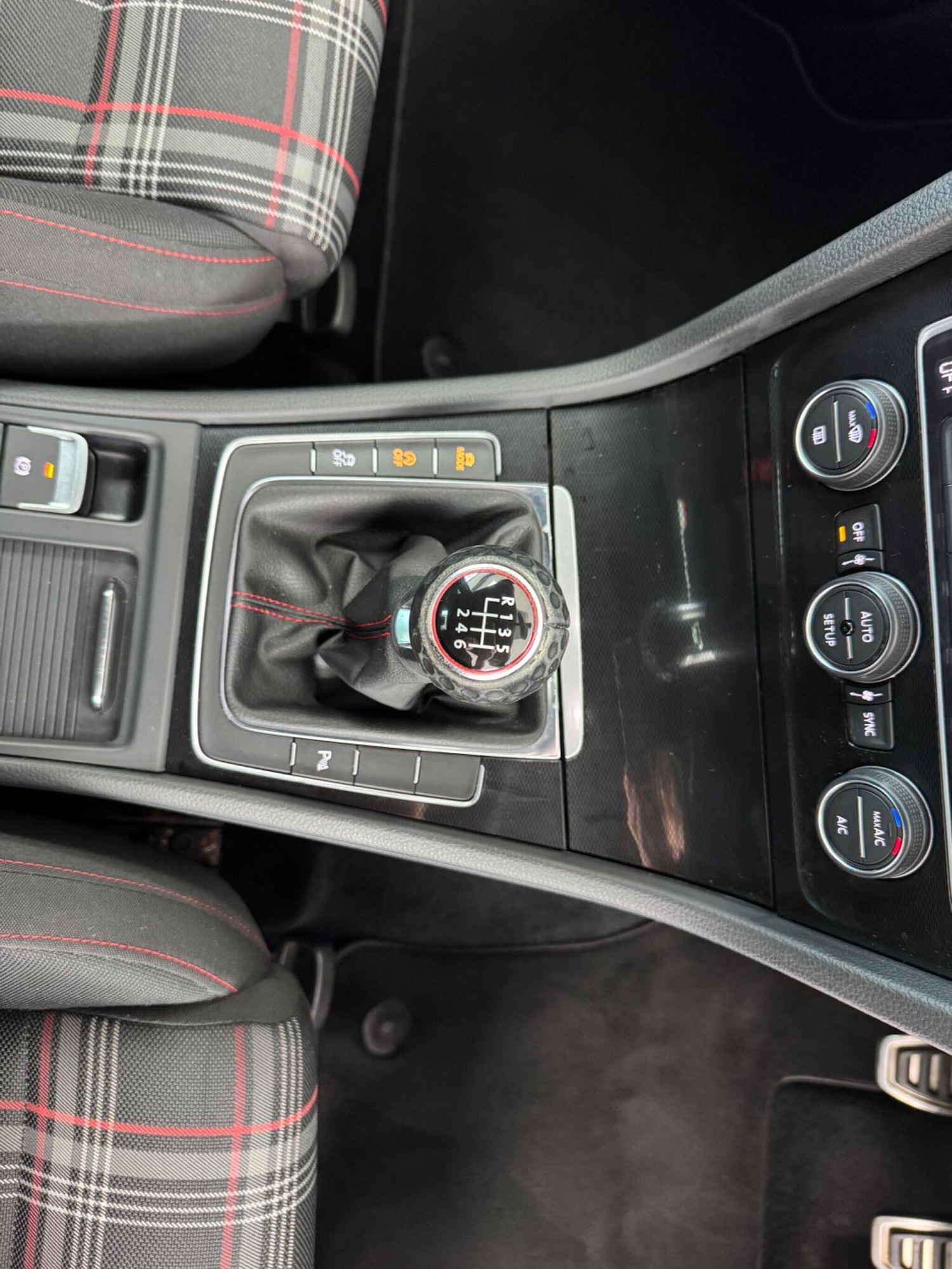 Used Volkswagen Golf 2014 for sale - 77822192: Photo 46