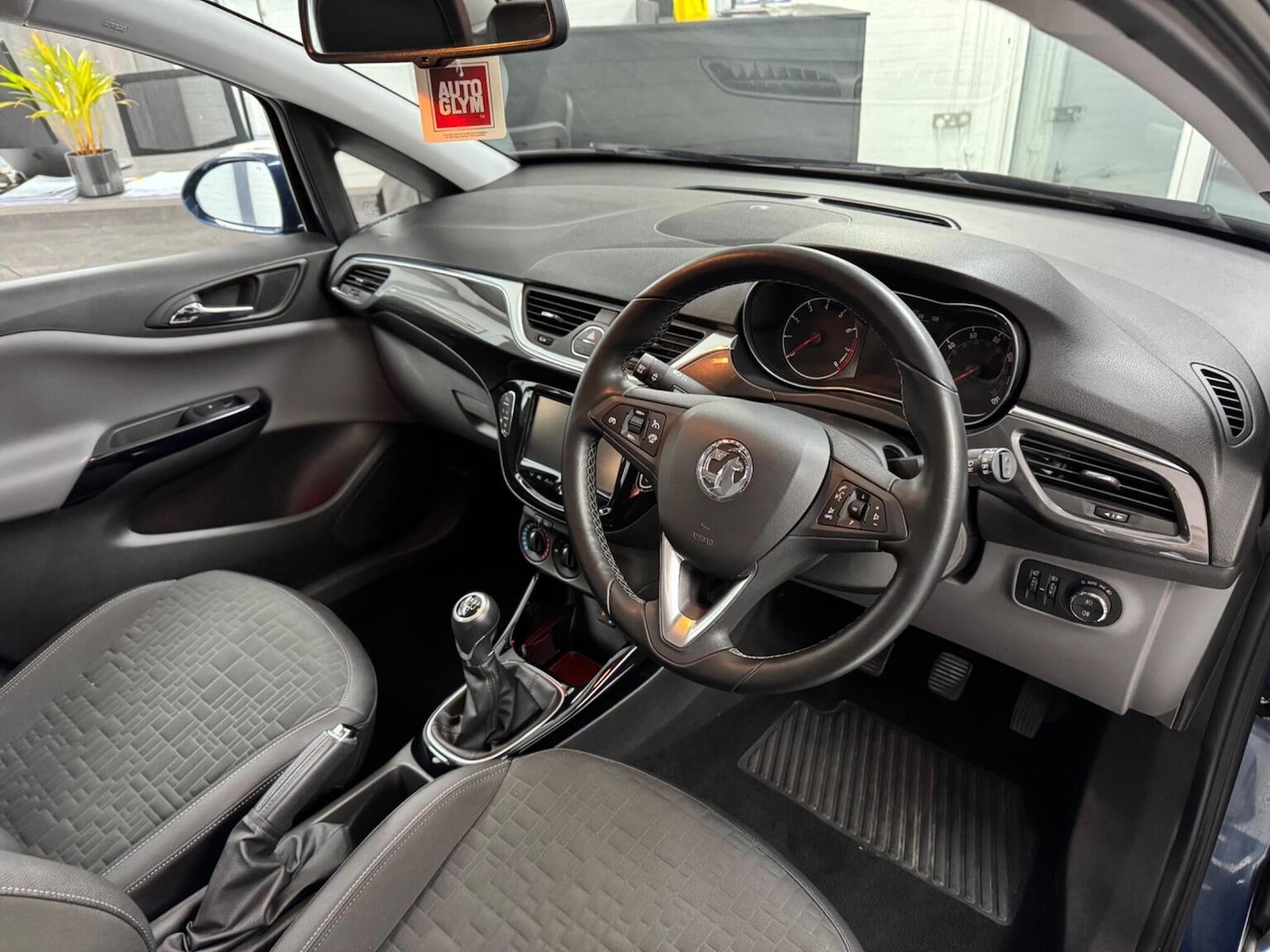 Used Vauxhall Corsa 2015 for sale - 77162198: Photo 11