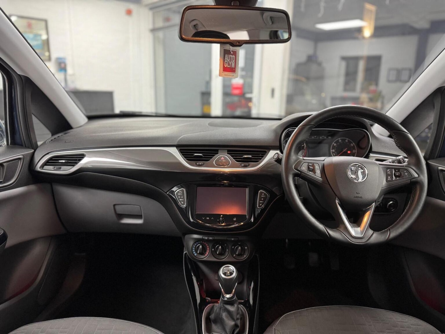 Used Vauxhall Corsa 2015 for sale - 77162198: Photo 12