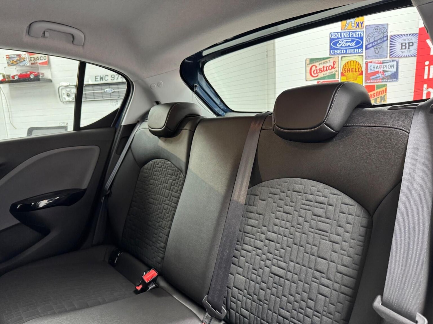 Used Vauxhall Corsa 2015 for sale - 77162198: Photo 18