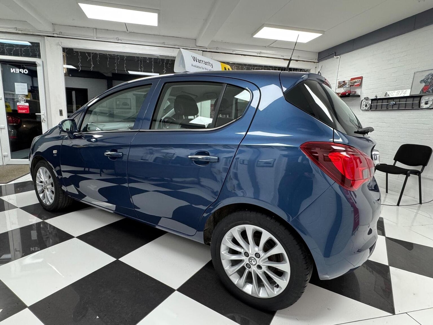 Used Vauxhall Corsa 2015 for sale - 77162198: Photo 3