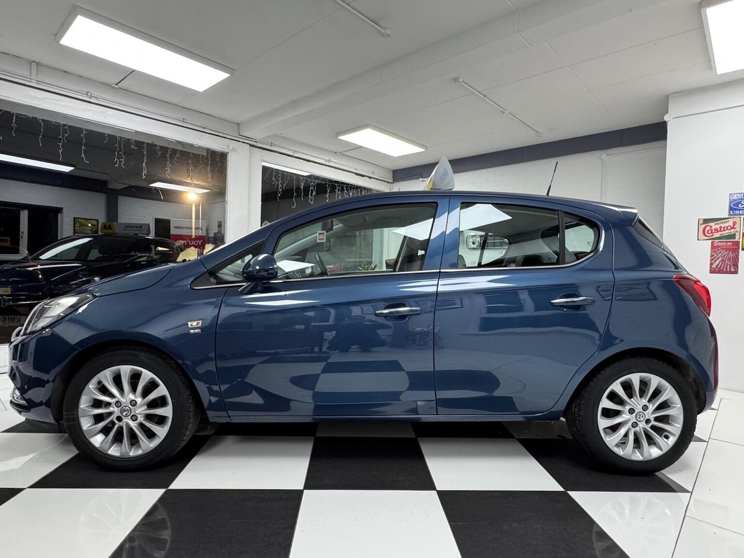 Used Vauxhall Corsa 2015 for sale - 77162198: Photo 4