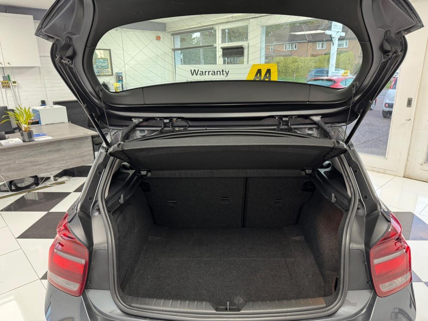 Used BMW 1 Series 2013 for sale - 76439836: Photo 38