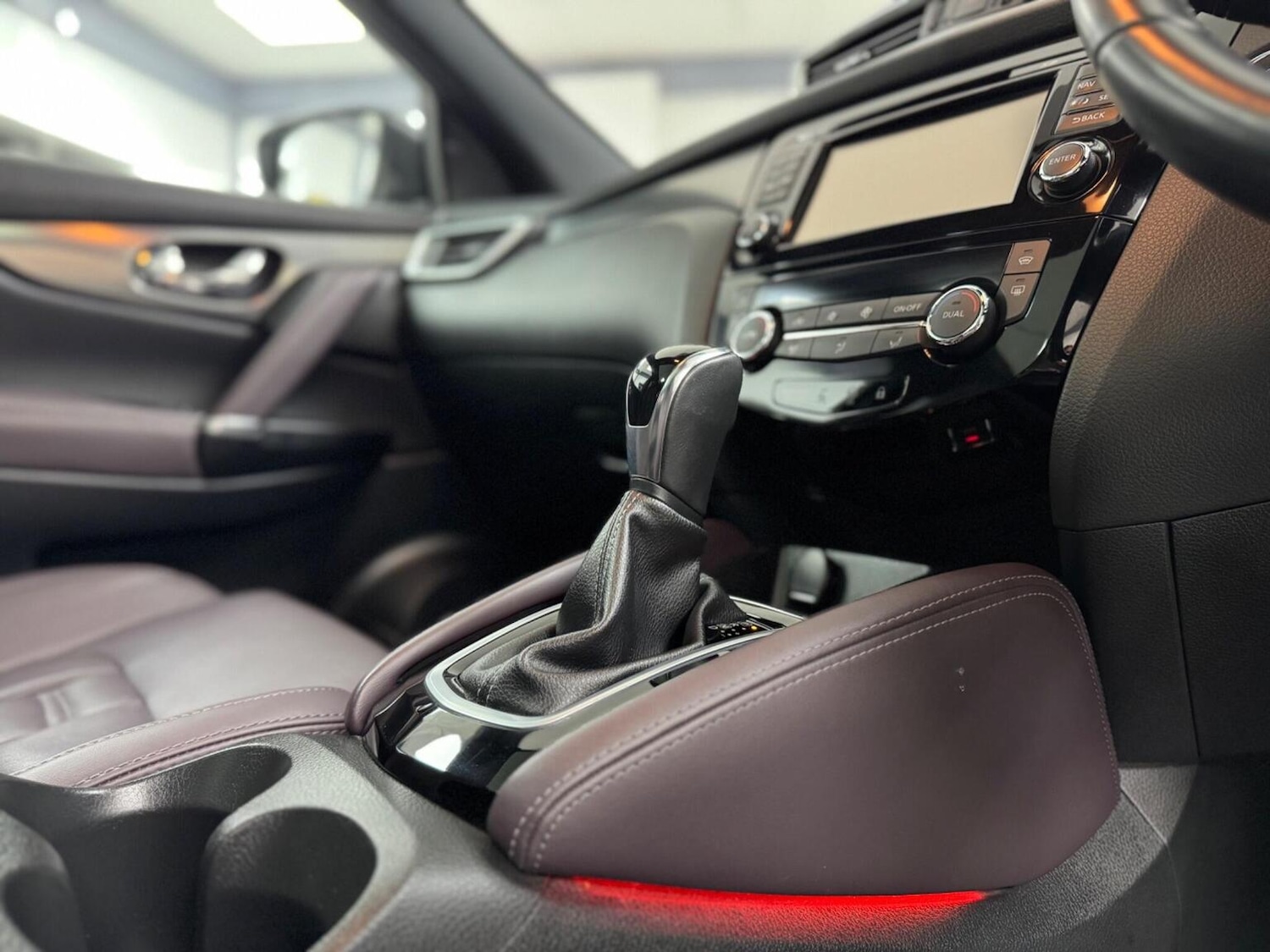 Used Nissan Qashqai 2018 for sale - 76769805: Photo 40