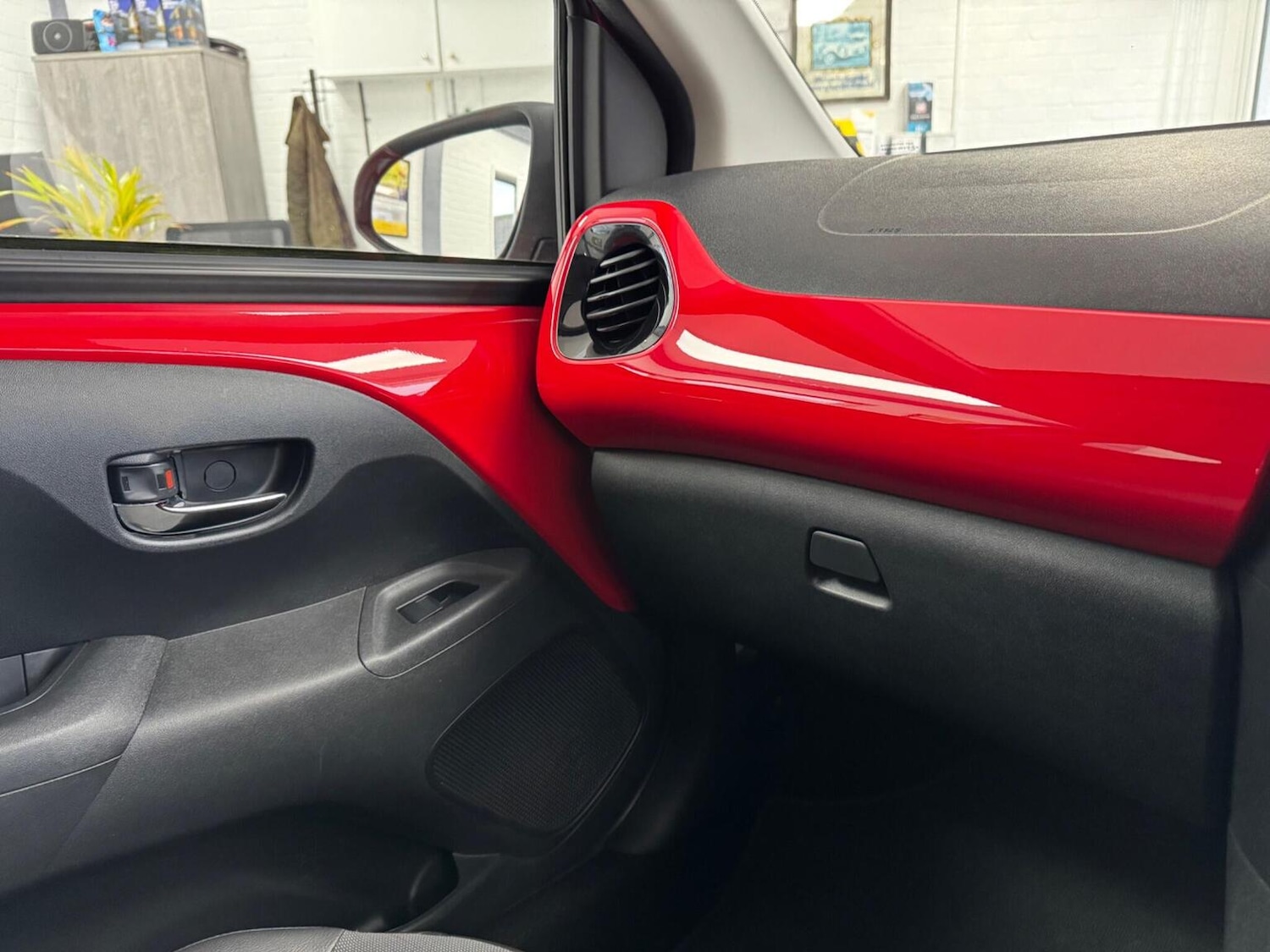 Used Toyota AYGO 2016 for sale - 77438248: Photo 12