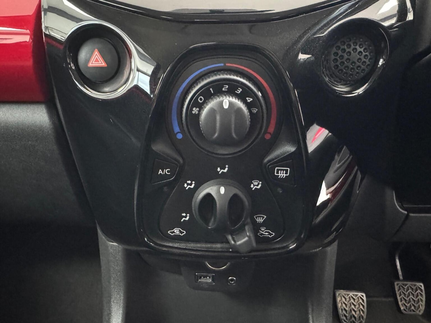 Used Toyota AYGO 2016 for sale - 77438248: Photo 18