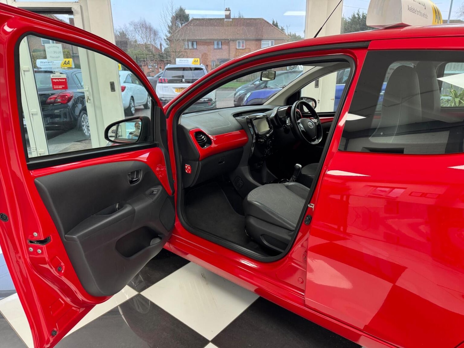 Used Toyota AYGO 2016 for sale - 77438248: Photo 27