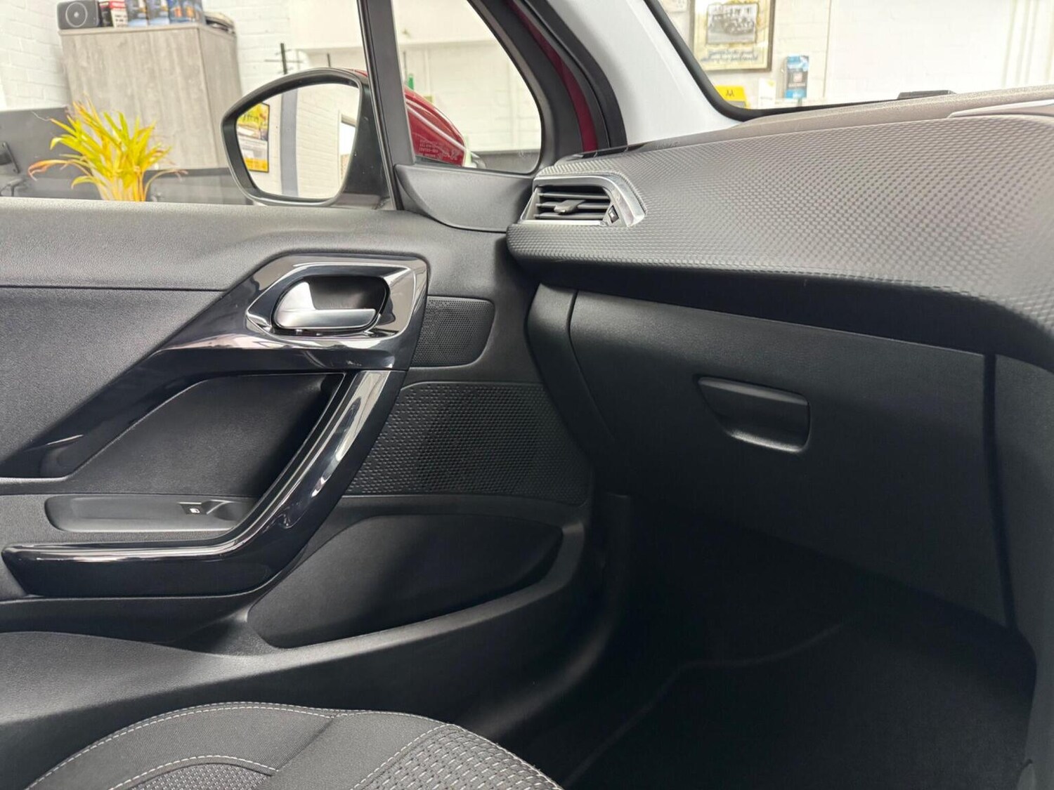 Used Peugeot 208 2019 for sale - 78213628: Photo 12