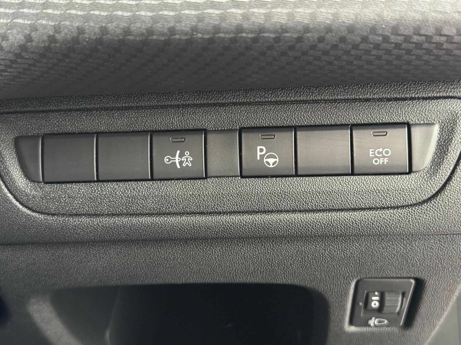 Used Peugeot 208 2019 for sale - 78213628: Photo 22