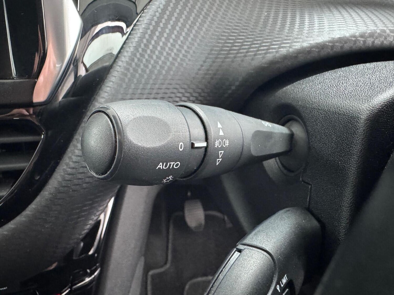 Used Peugeot 208 2019 for sale - 78213628: Photo 24