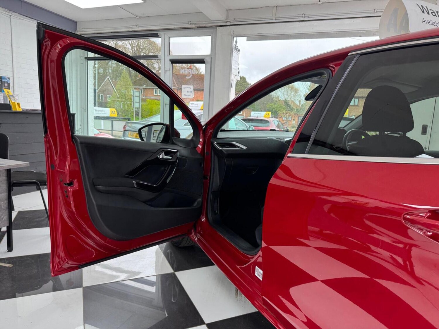 Used Peugeot 208 2019 for sale - 78213628: Photo 28