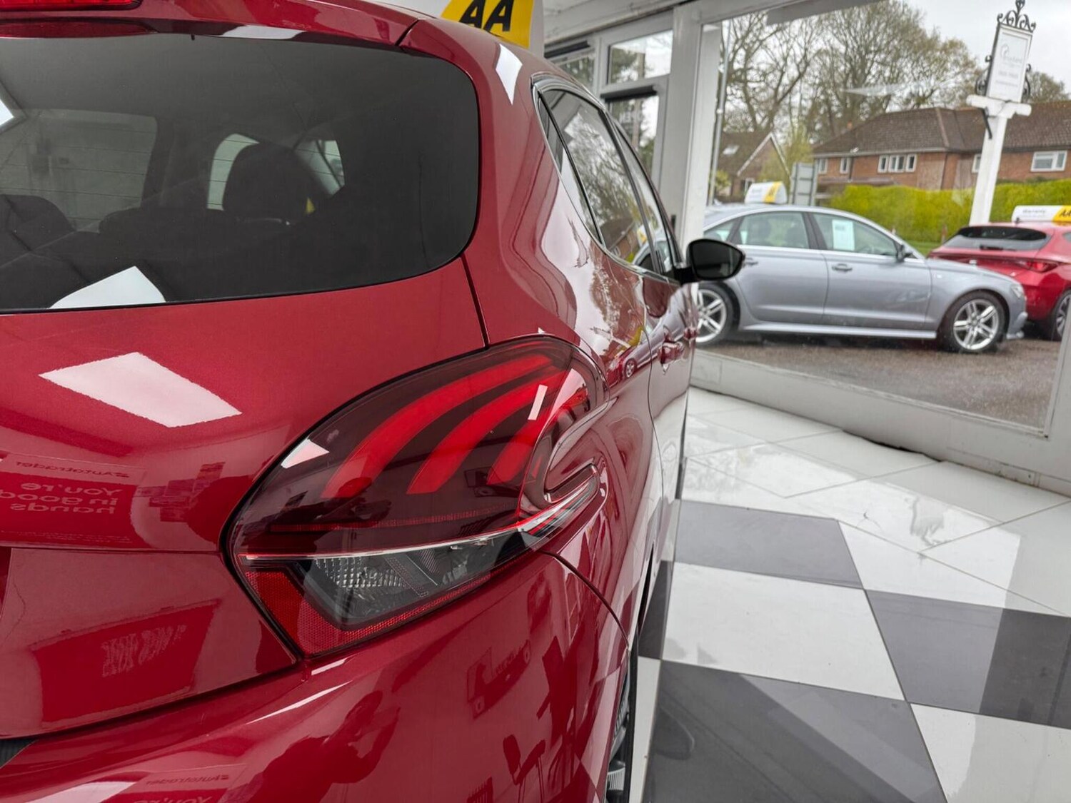 Used Peugeot 208 2019 for sale - 78213628: Photo 40