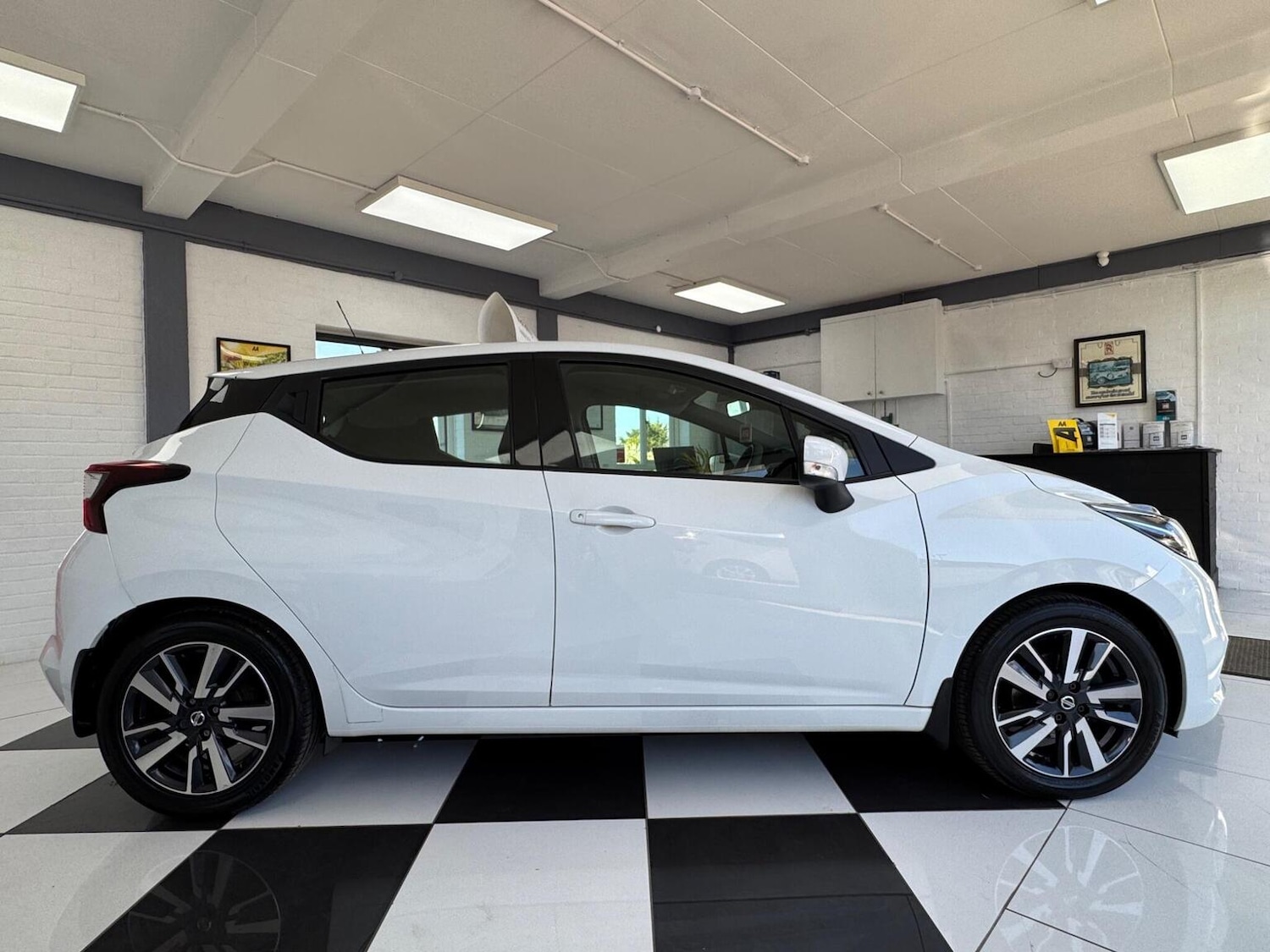 Used Nissan Micra 2017 for sale - 77977177: Photo 10