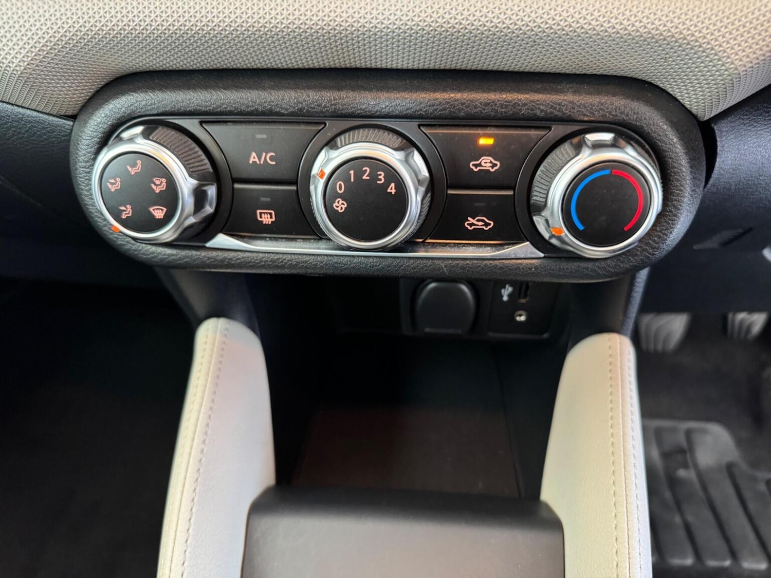 Used Nissan Micra 2017 for sale - 77977177: Photo 14