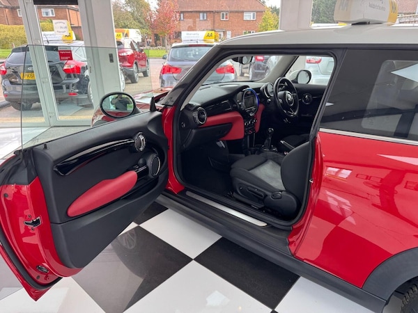 Used MINI Hatch 2015 for sale - 76313949: Photo 40