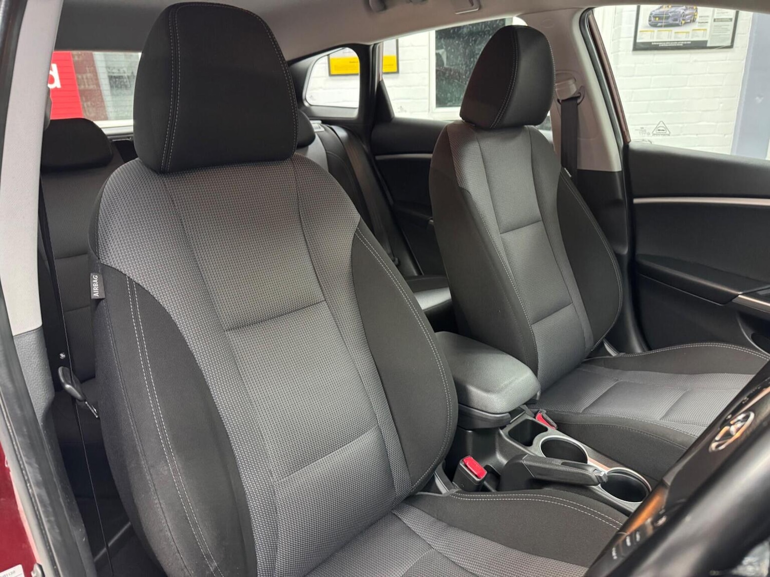 Used Hyundai i30 2015 for sale - 76583343: Photo 11