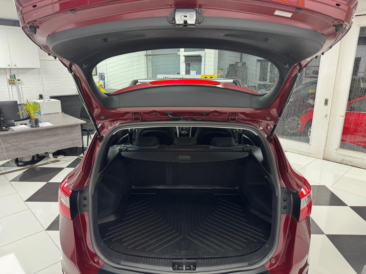 Used Hyundai i30 2015 for sale - 76583343: Photo 38