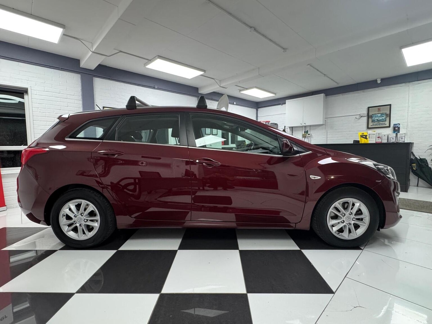 Used Hyundai i30 2015 for sale - 76583343: Photo 7