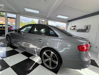 Used Audi A4 2014 for sale - 78782374: Photo