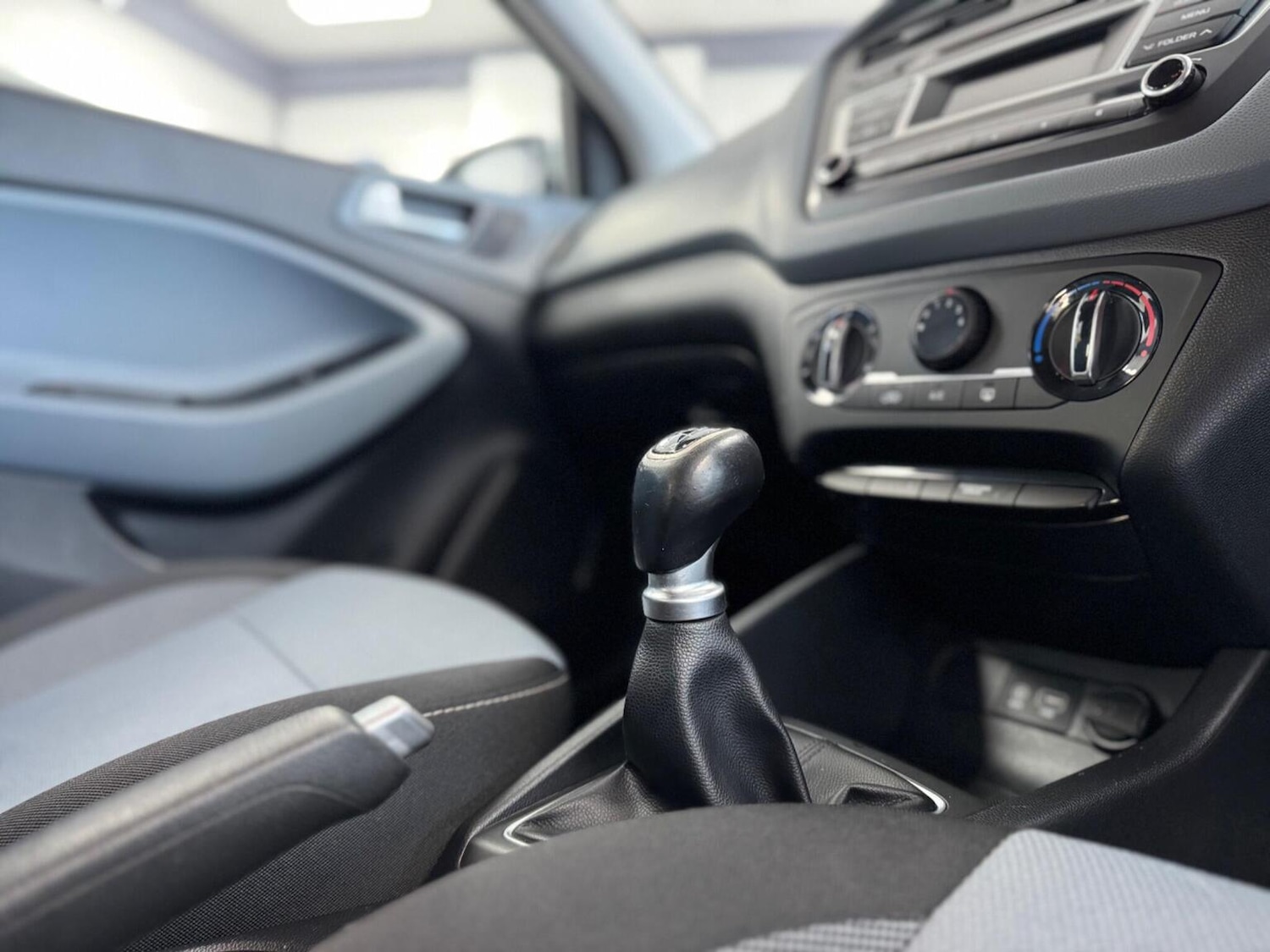 Used Hyundai i20 2017 for sale - 77228255: Photo 13