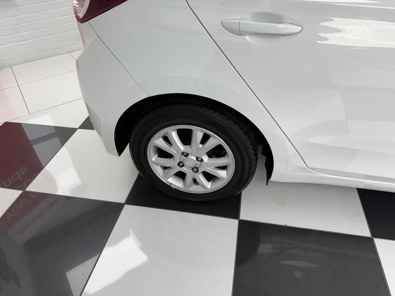 Used Hyundai i20 2017 for sale - 77228255: Photo 31