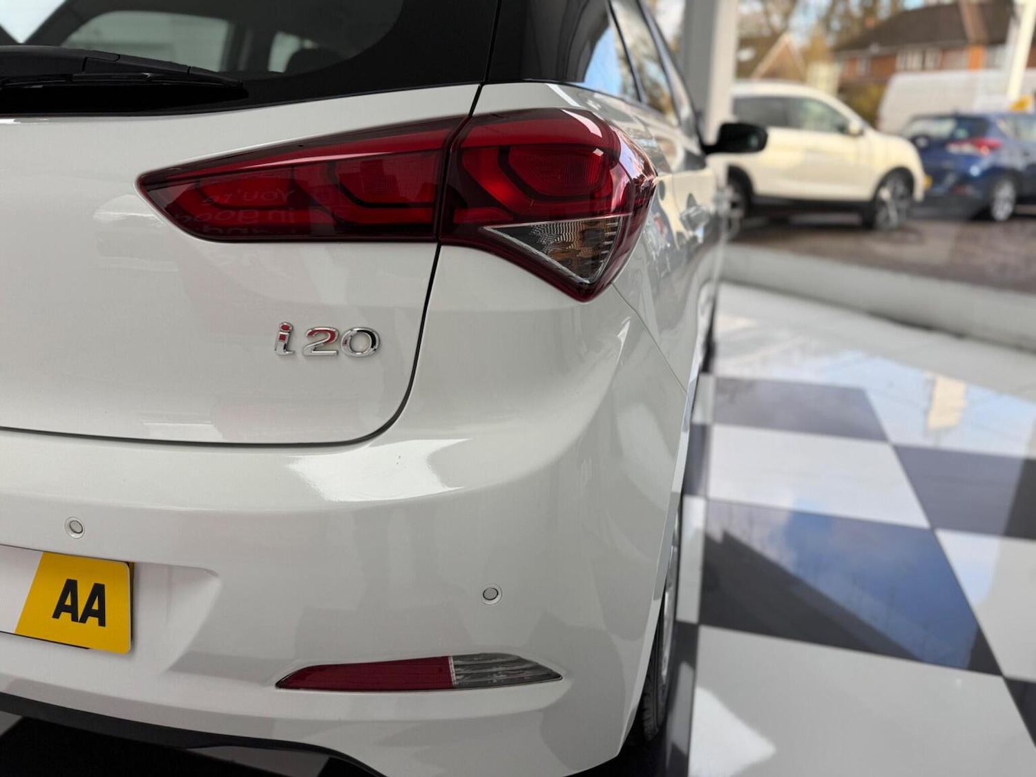 Used Hyundai i20 2017 for sale - 77228255: Photo 8