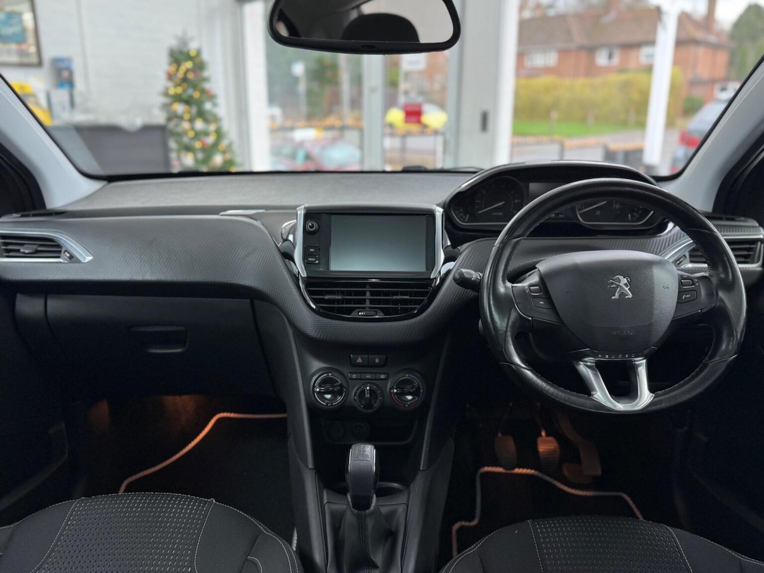 Used Peugeot 208 2018 for sale - 76963303: Photo 10