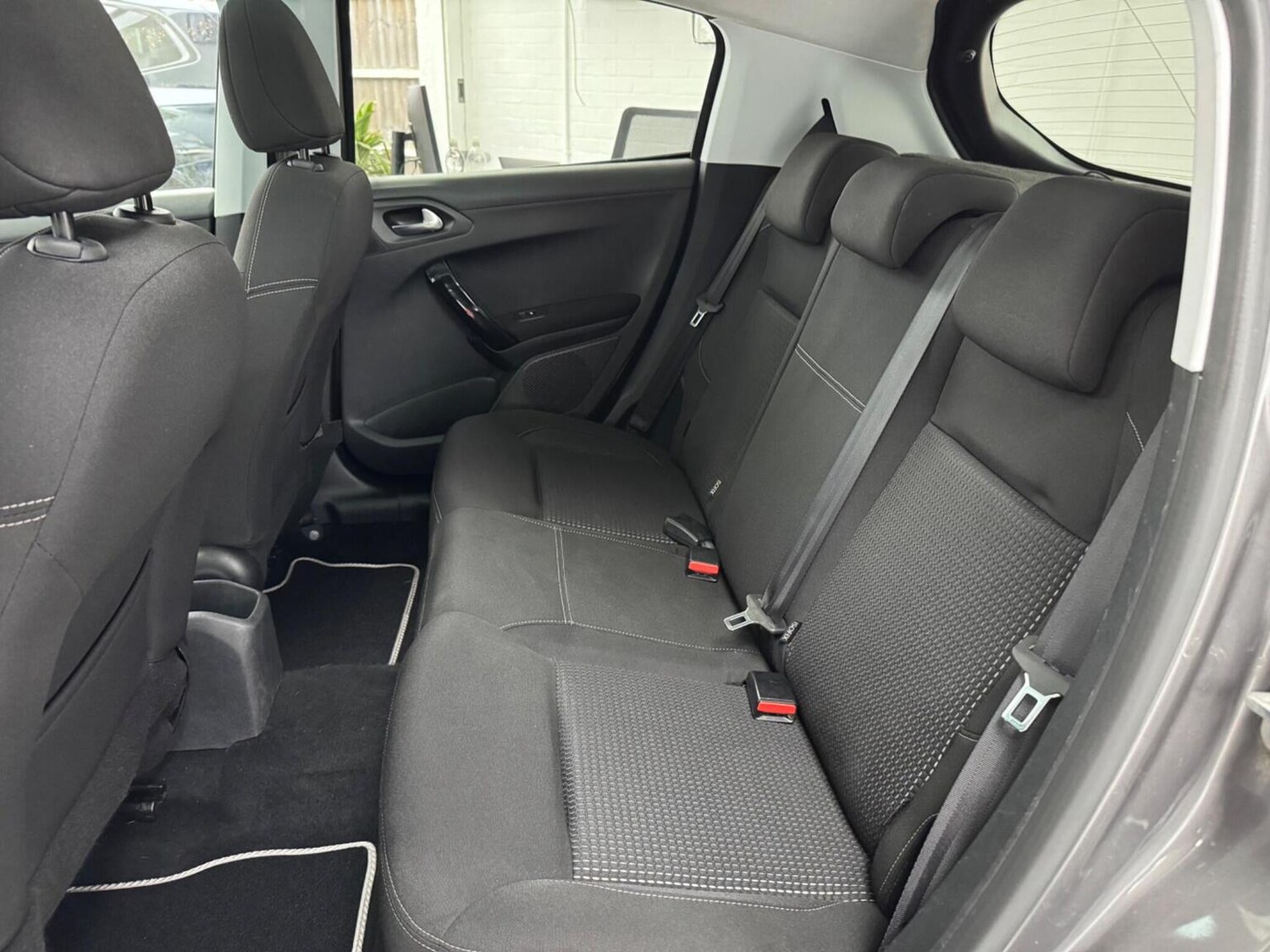 Used Peugeot 208 2018 for sale - 76963303: Photo 18