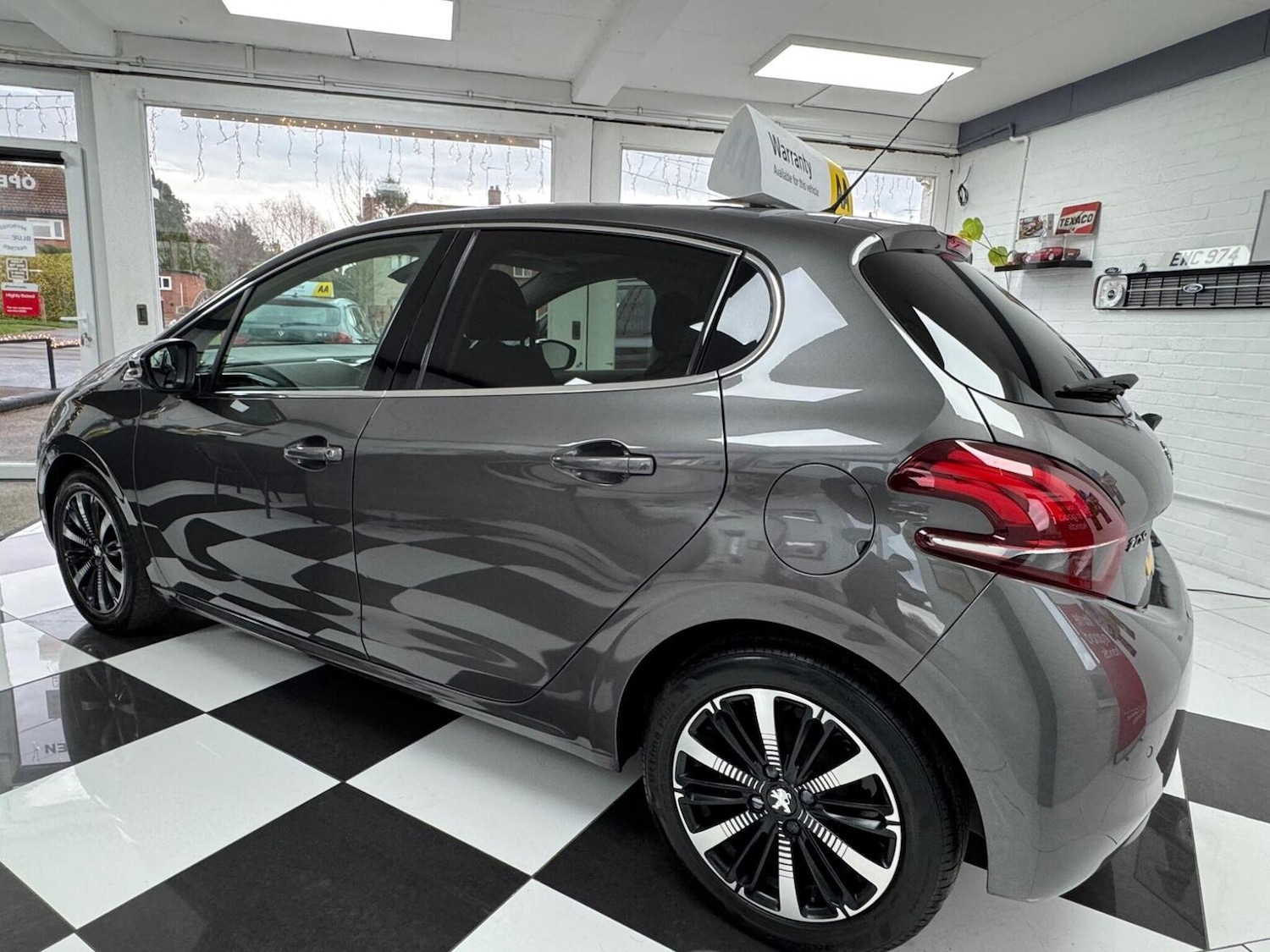 Used Peugeot 208 2018 for sale - 76963303: Photo 4