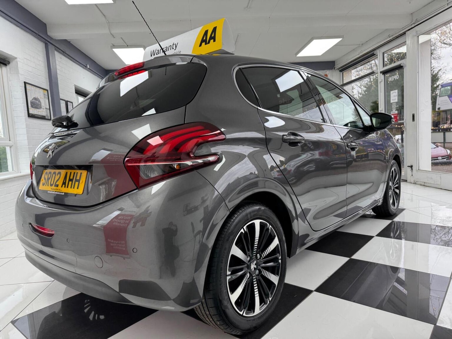 Used Peugeot 208 2018 for sale - 76963303: Photo 9