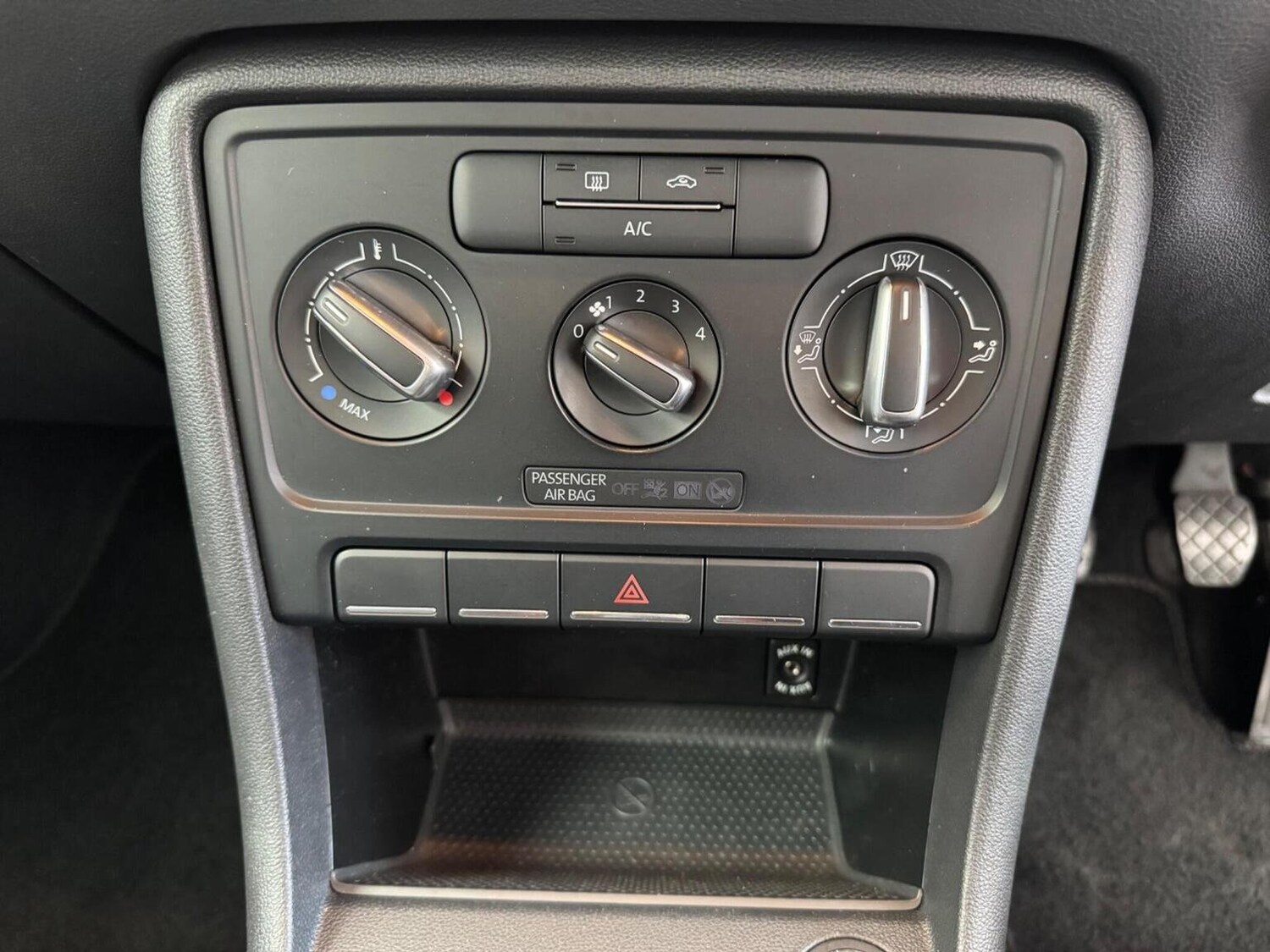 Vehicle 28