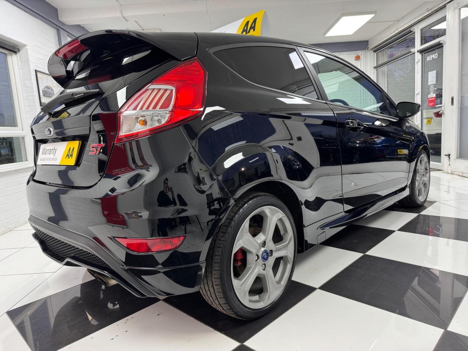 Used Ford Fiesta 2016 for sale - 77237070: Photo 33