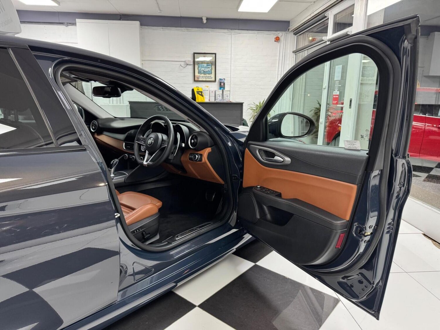 Used Alfa Romeo Giulia 2017 for sale - 76631613: Photo 25