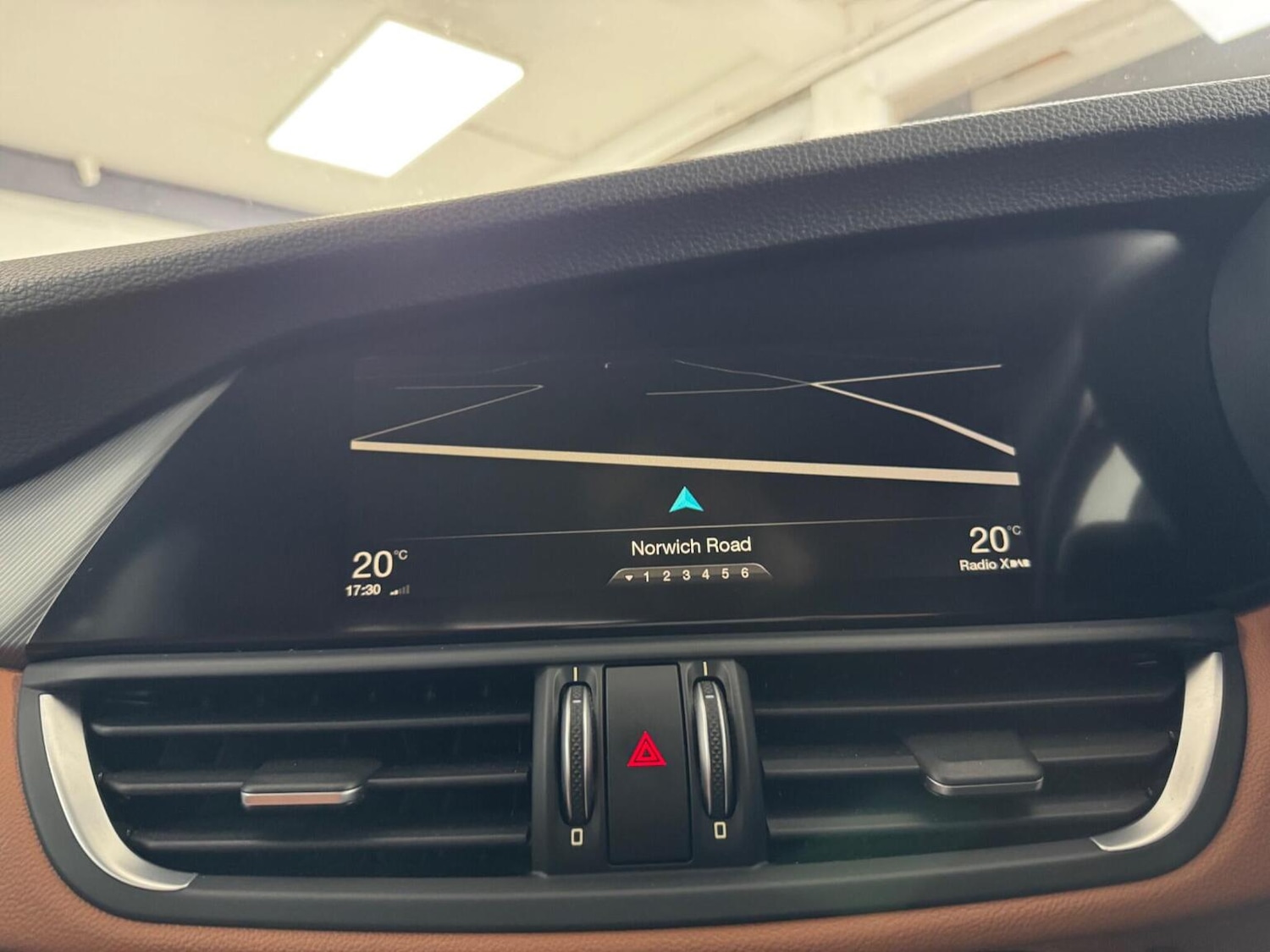 Used Alfa Romeo Giulia 2017 for sale - 76631613: Photo 32