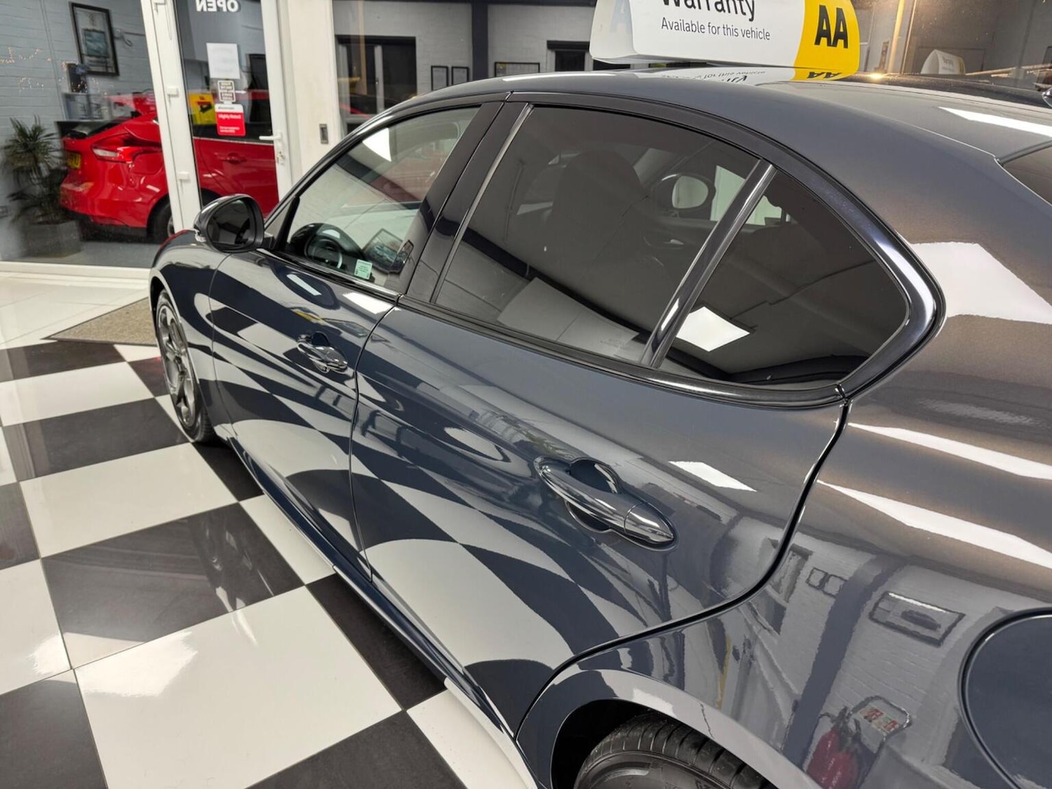 Used Alfa Romeo Giulia 2017 for sale - 76631613: Photo 36