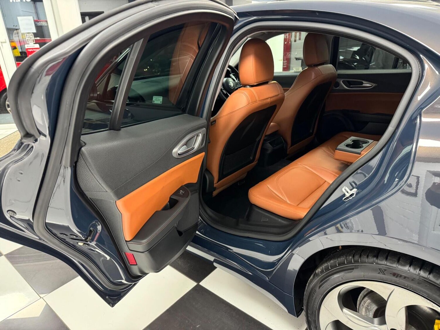 Used Alfa Romeo Giulia 2017 for sale - 76631613: Photo 38