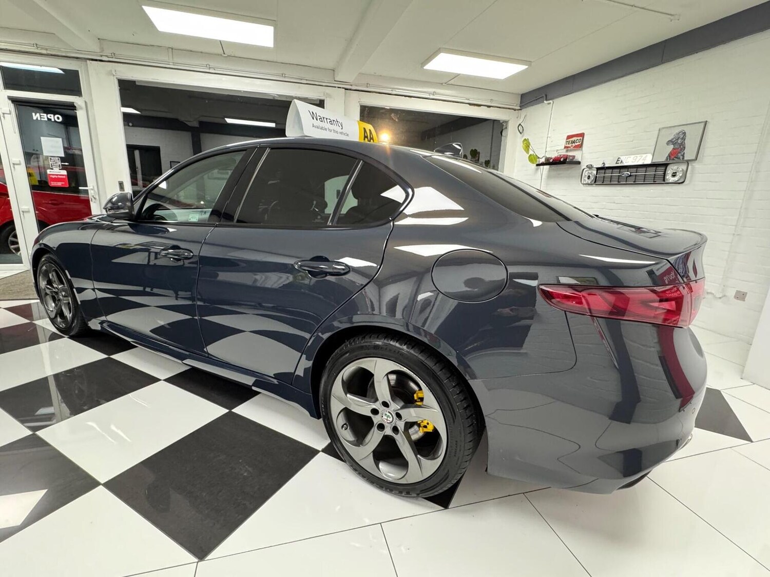 Used Alfa Romeo Giulia 2017 for sale - 76631613: Photo 46