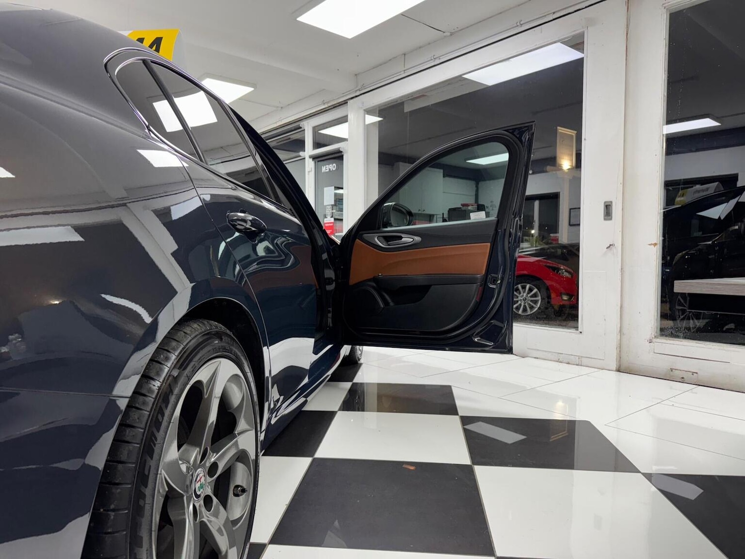 Used Alfa Romeo Giulia 2017 for sale - 76631613: Photo 48