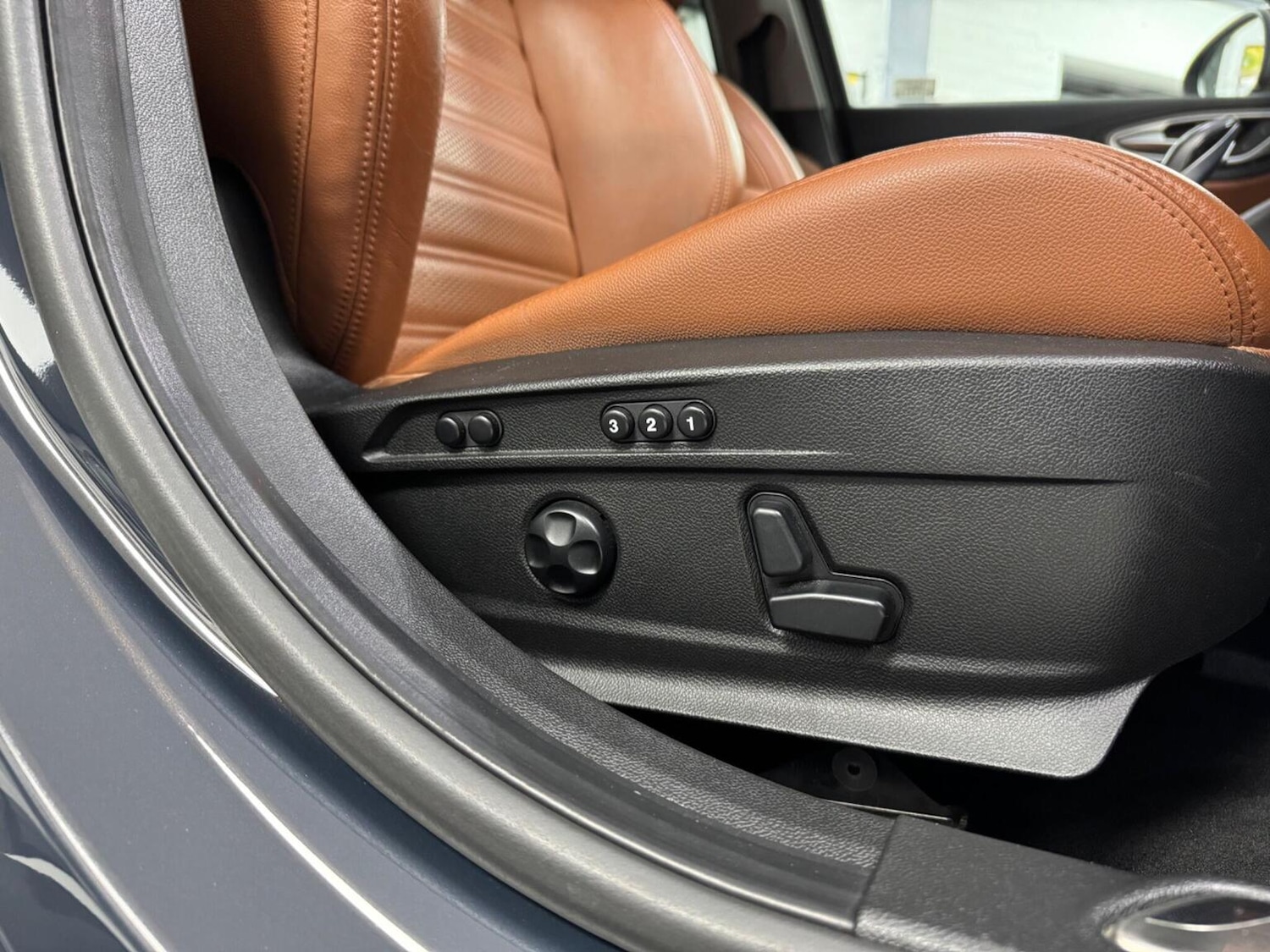 Used Alfa Romeo Giulia 2017 for sale - 76631613: Photo 56