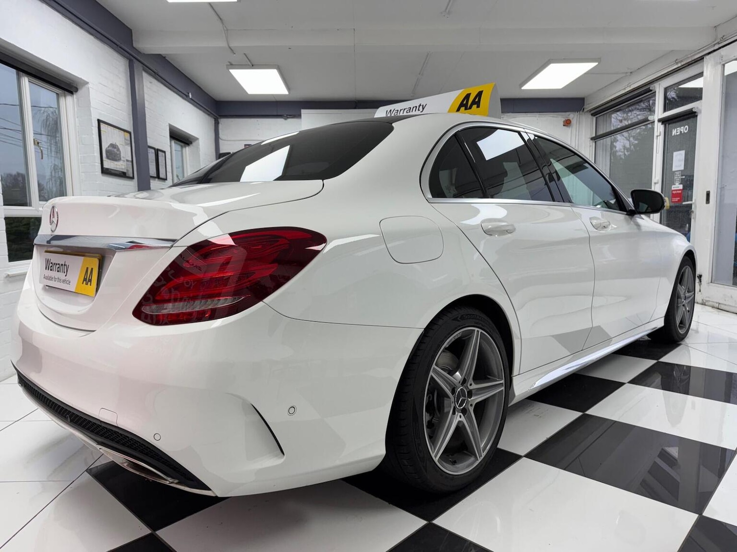 Used Mercedes-Benz C Class 2016 for sale - 77342574: Photo 10