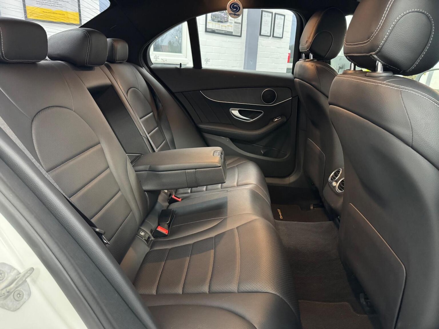 Used Mercedes-Benz C Class 2016 for sale - 77342574: Photo 17