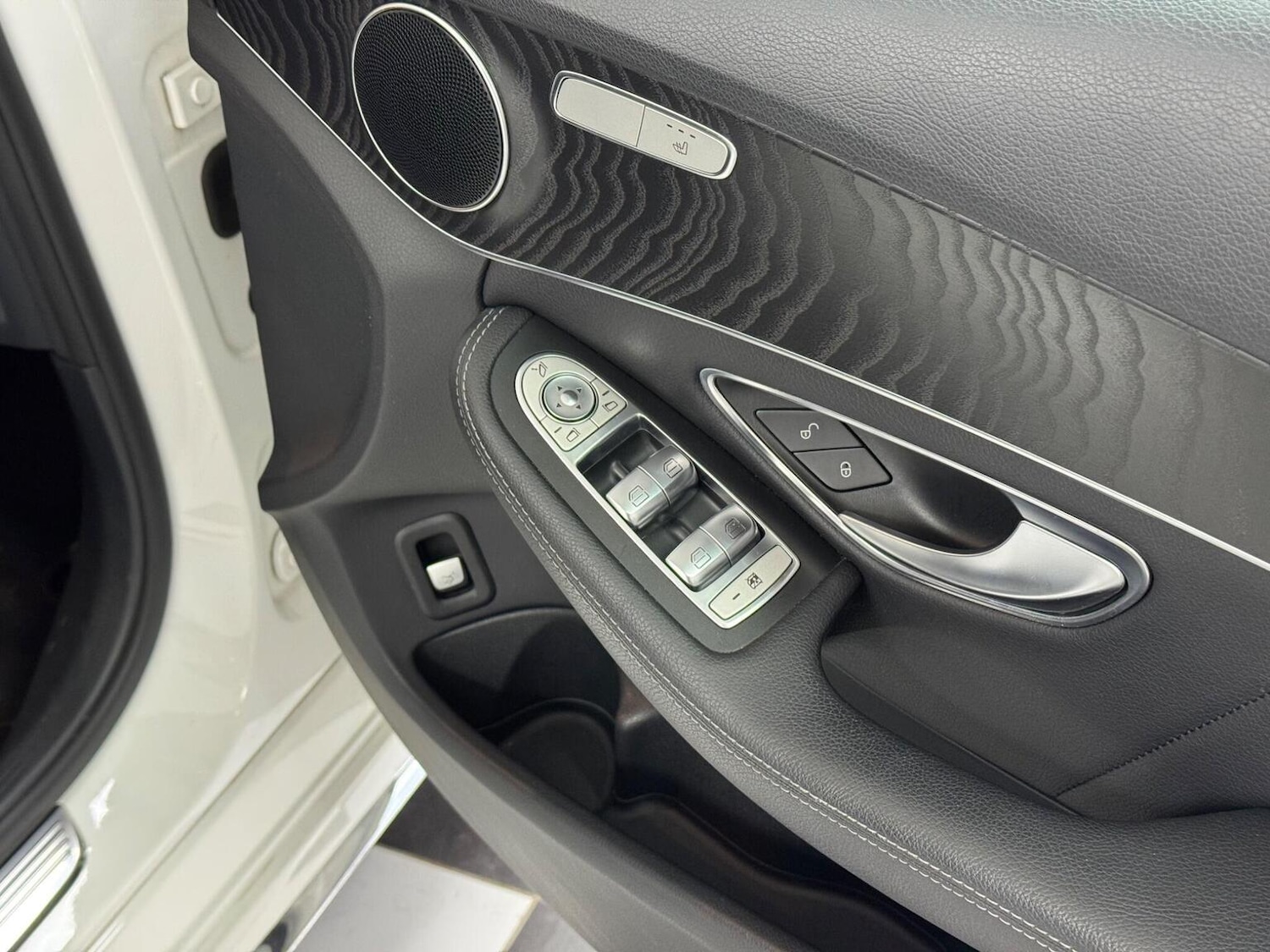 Used Mercedes-Benz C Class 2016 for sale - 77342574: Photo 28