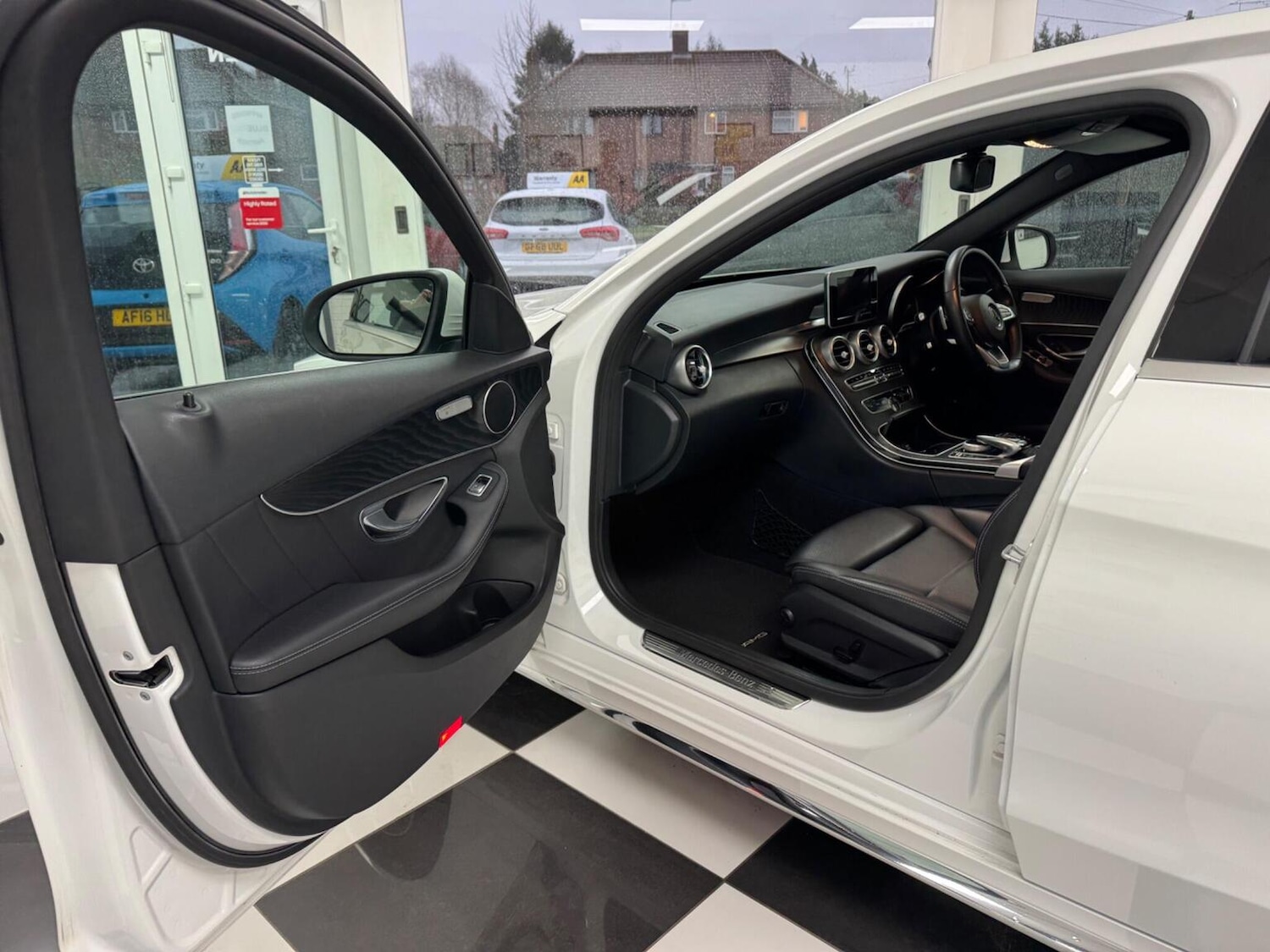 Used Mercedes-Benz C Class 2016 for sale - 77342574: Photo 29