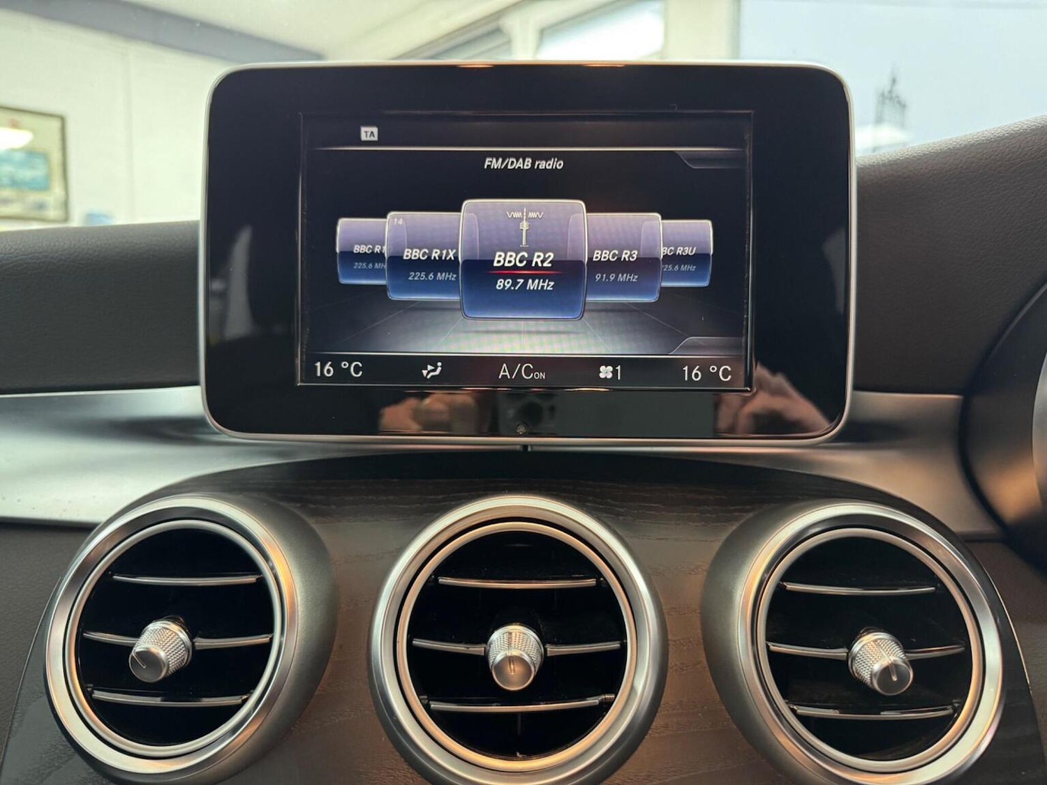 Used Mercedes-Benz C Class 2016 for sale - 77342574: Photo 34