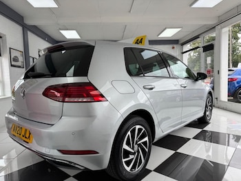 Used Volkswagen Golf 2020 for sale - 75457469: Photo