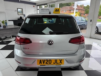 Used Volkswagen Golf 2020 for sale - 75457469: Photo