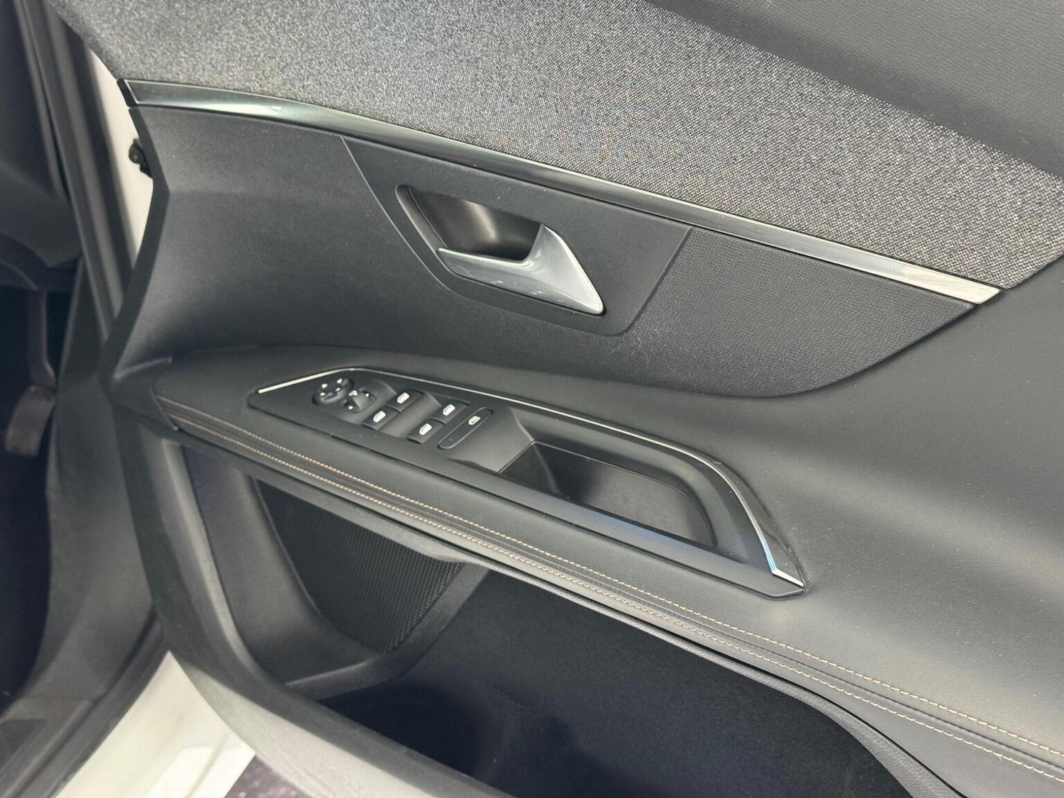 Used Peugeot 3008 2020 for sale - 77438237: Photo 27