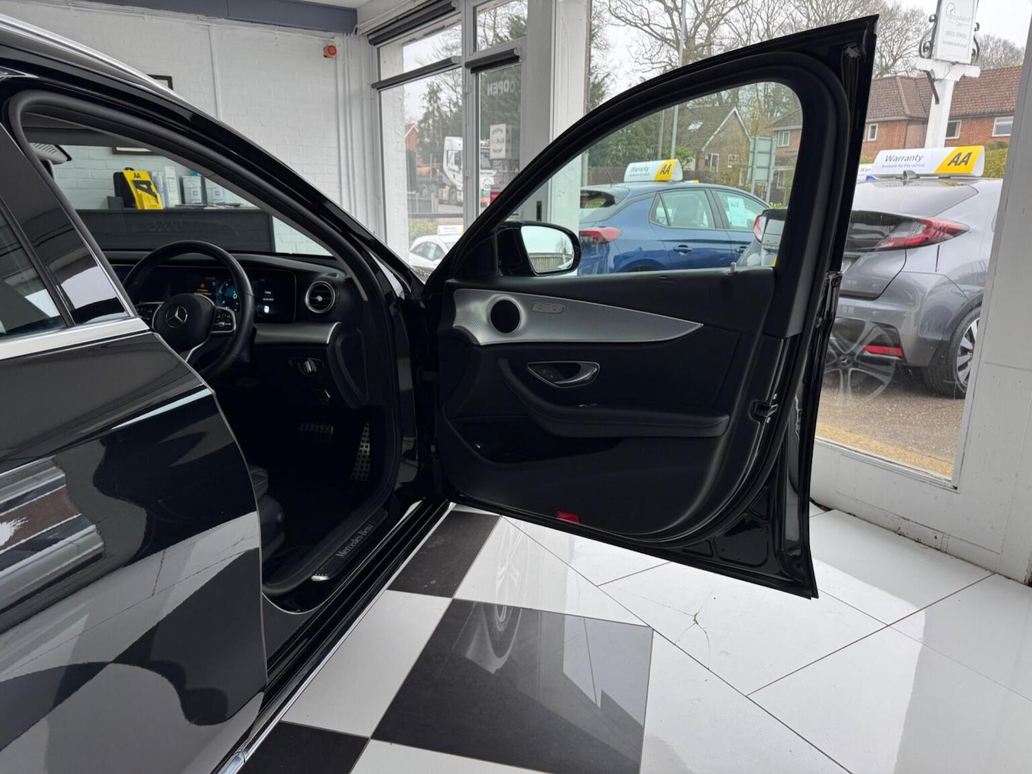 Used Mercedes-Benz E Class 2019 for sale - 77781741: Photo 27